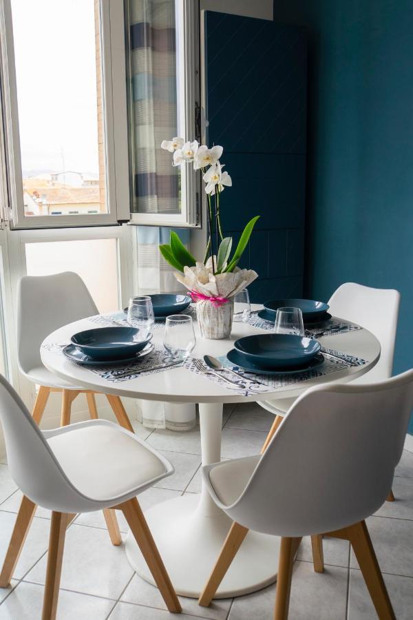 Appartement Ad Un Passo Dal Molo Con 2 Biciclette Incluse à Viareggio Extérieur photo