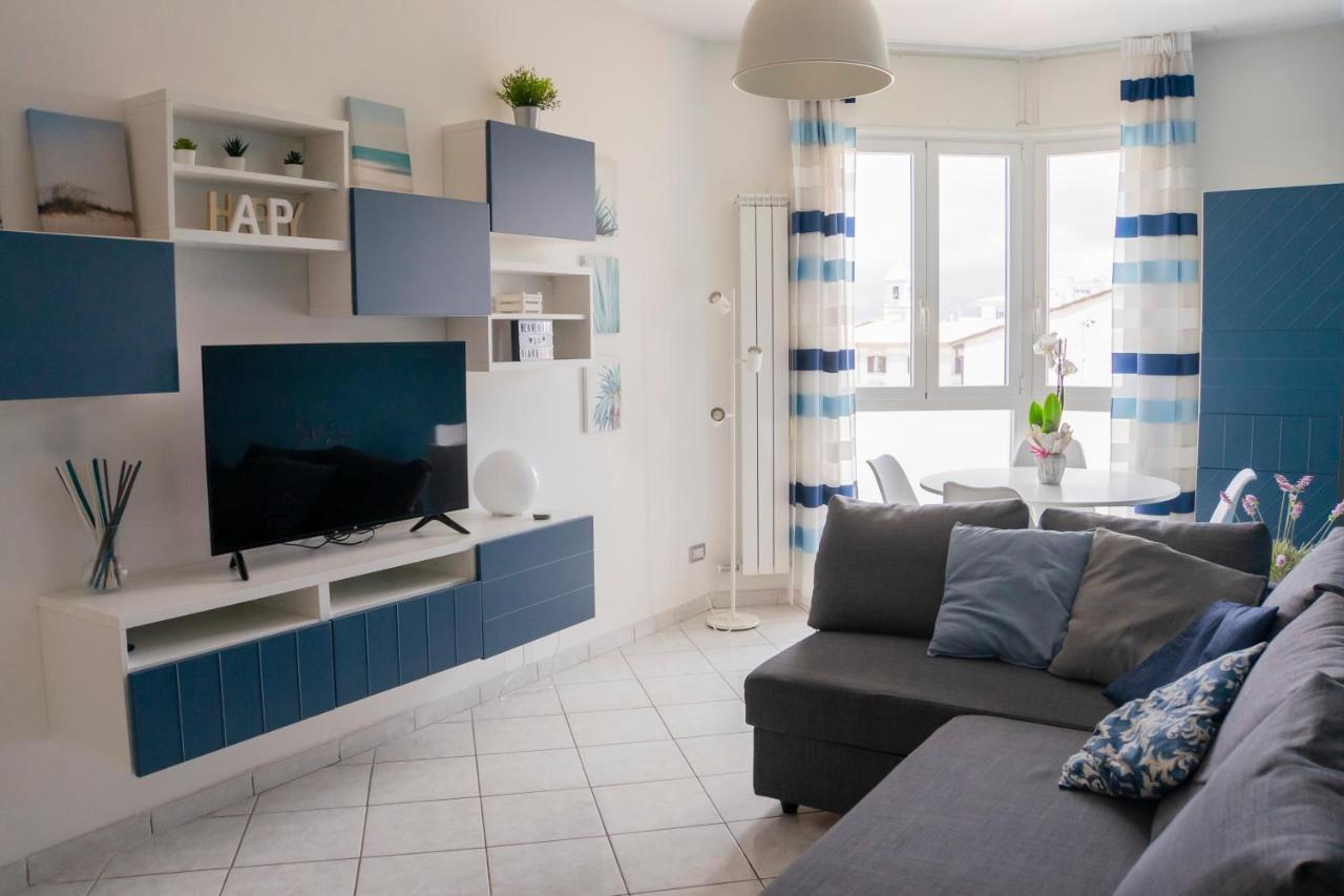 Appartement Ad Un Passo Dal Molo Con 2 Biciclette Incluse à Viareggio Extérieur photo