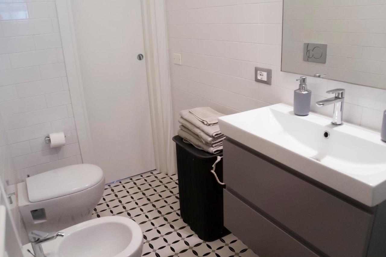 Appartement Ad Un Passo Dal Molo Con 2 Biciclette Incluse à Viareggio Extérieur photo